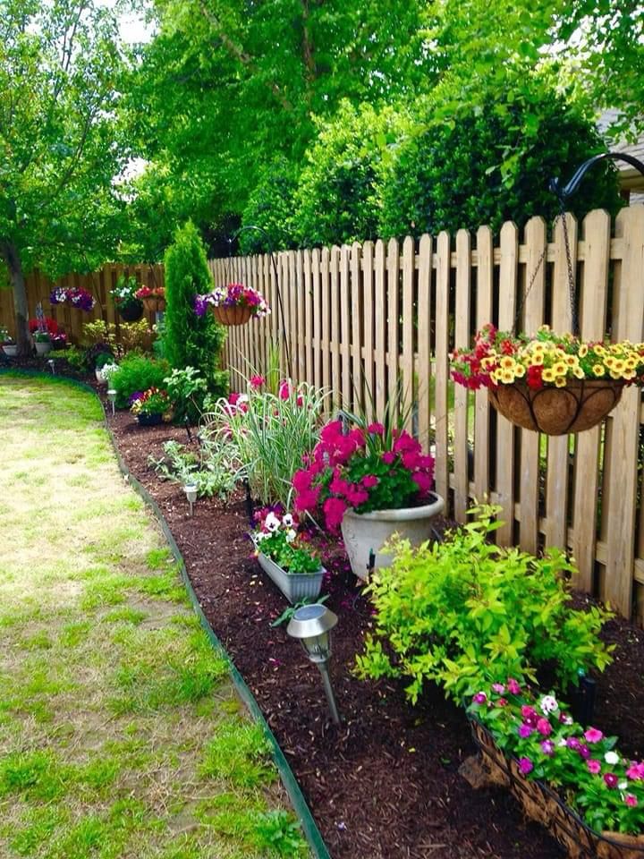 Affordable  Wooden and Plastic Fence Installation  Company  in norfolk, VA